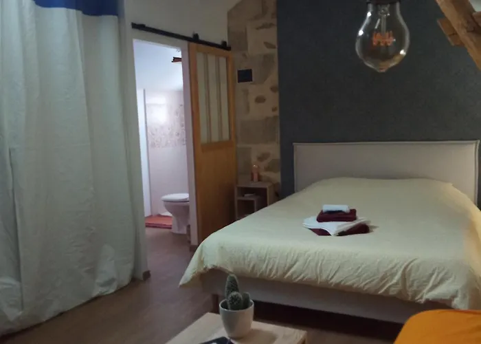 Oda ve Kahvaltı La Vicoise Accueillante 3*